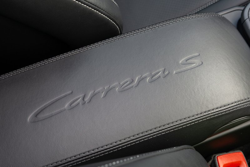 Porsche 911 T 992 Carrera S - U1517