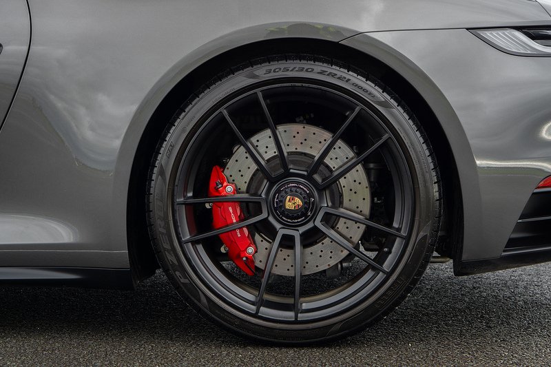 Porsche 911 T 992 4 GTS - U1519