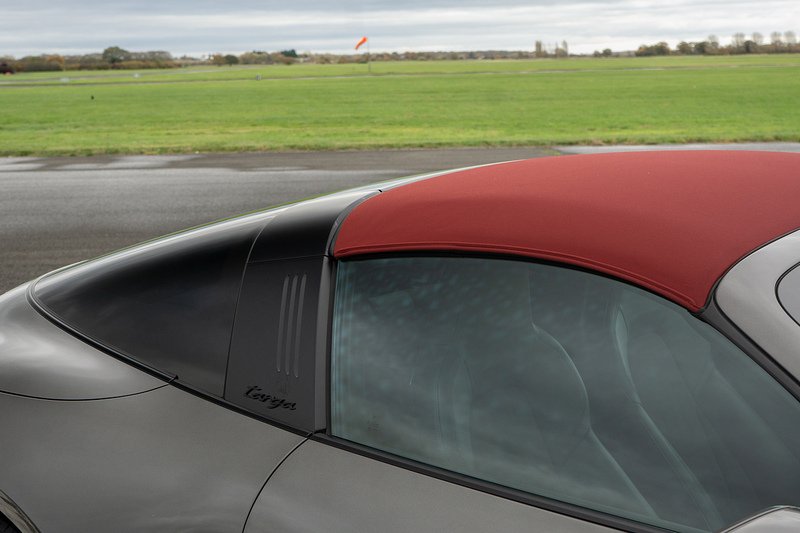 Porsche 911 T 992 4 GTS - U1519