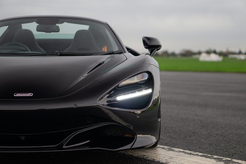McLaren 720S T V8 - U1527