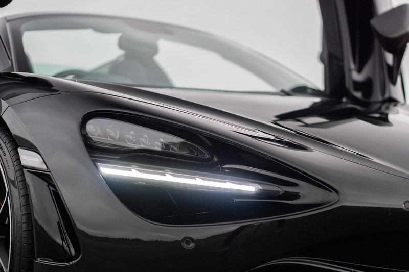 McLaren 720S T V8 - U1527