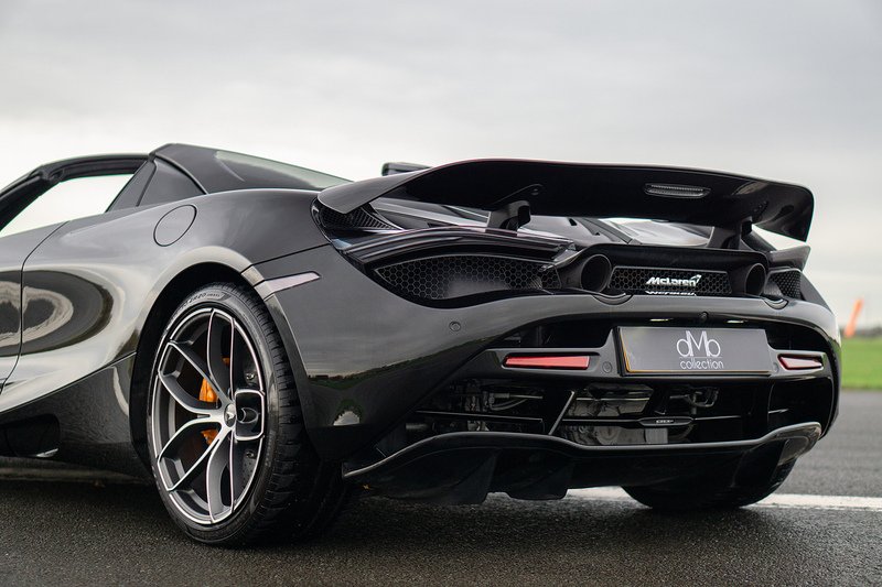 McLaren 720S T V8 - U1527