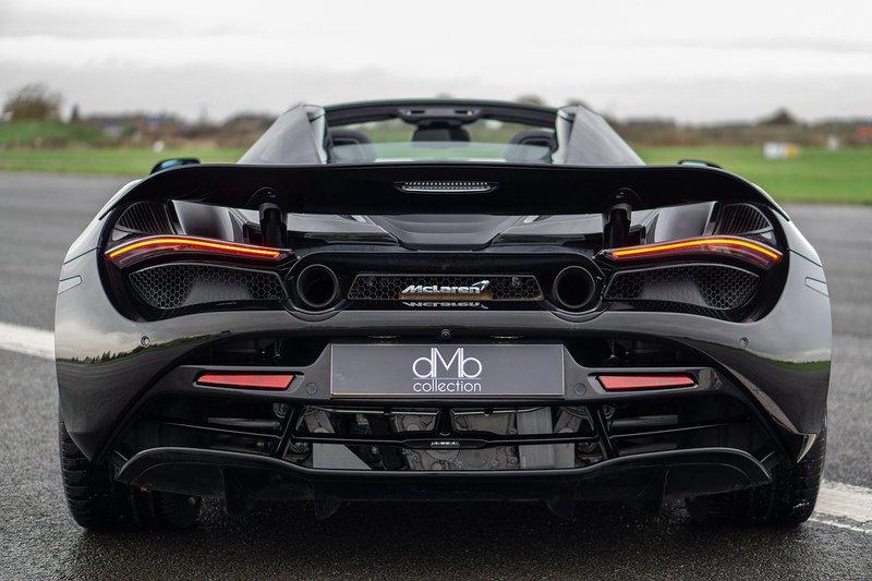 McLaren 720S T V8 - U1527