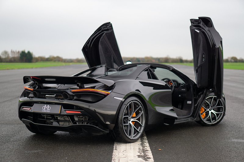 McLaren 720S T V8 - U1527
