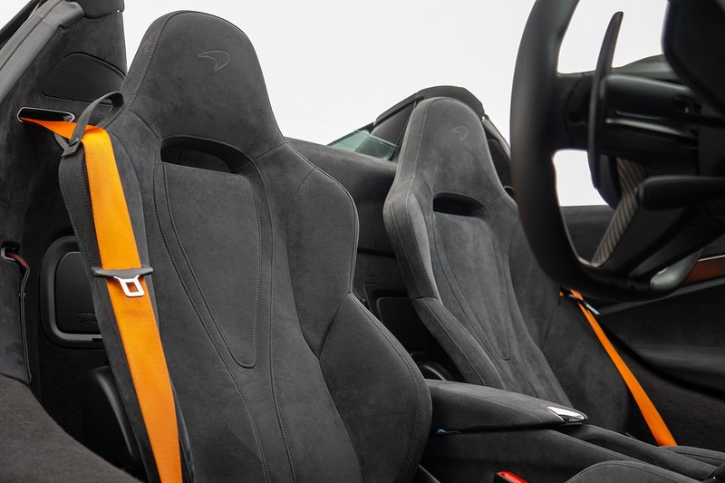 McLaren 720S T V8 - U1527