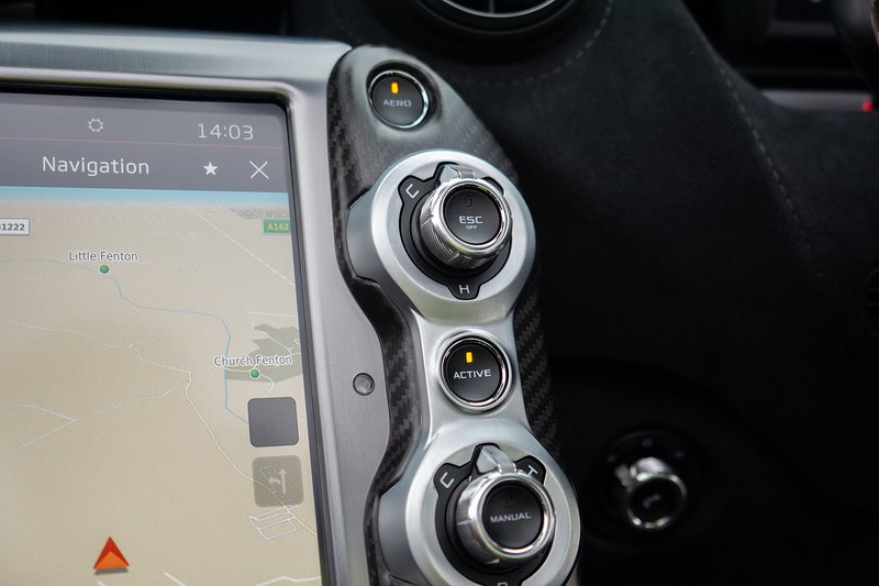 McLaren 720S T V8 - U1527