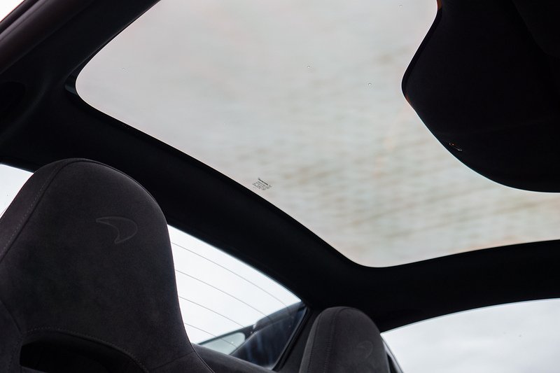 McLaren 720S T V8 - U1527