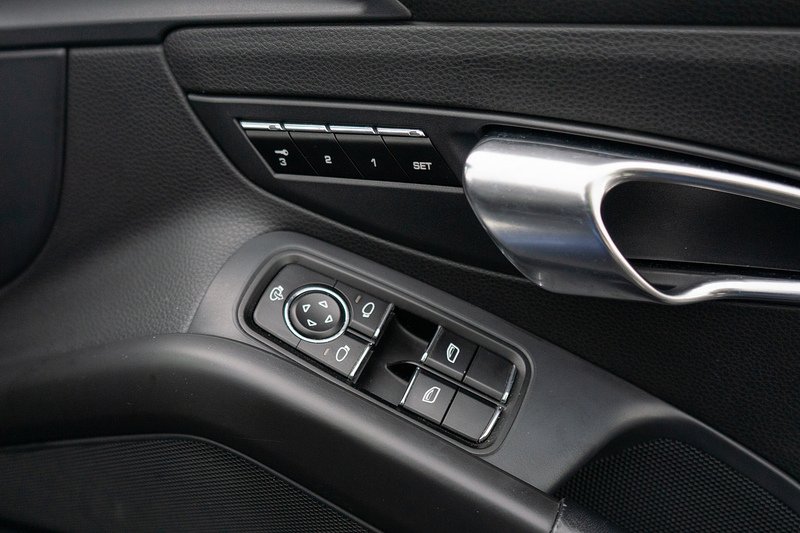 Porsche Boxster 981 S - U1530