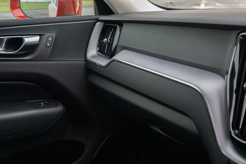 Volvo XC60 h T6 Inscription Expression - U1531