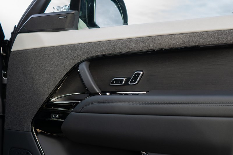 Land Rover Range Rover Sport D350 MHEV Autobiography - U1537