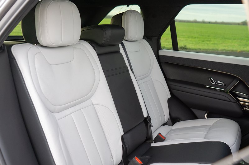 Land Rover Range Rover Sport D350 MHEV Autobiography - U1537