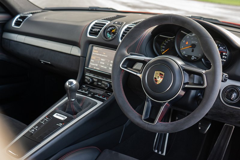 Porsche Cayman 981 GT4 - U1538