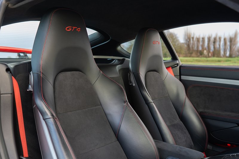 Porsche Cayman 981 GT4 - U1538