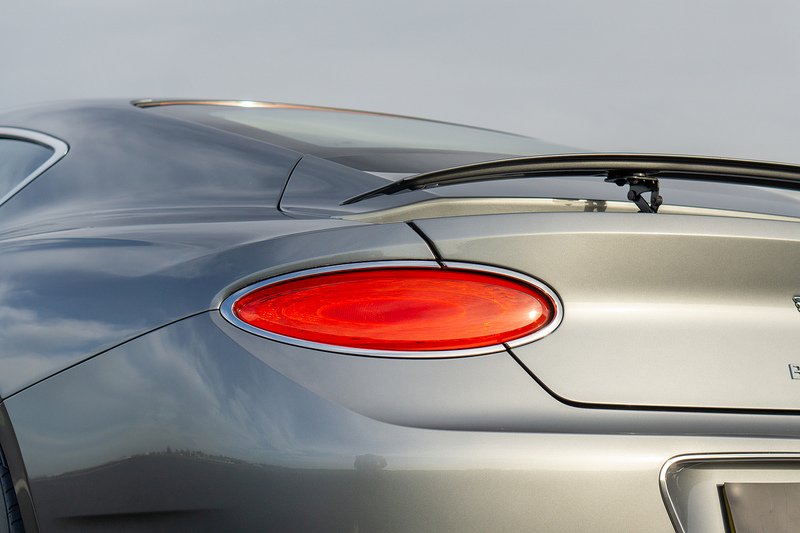 Bentley Continental W12 GT - U1544