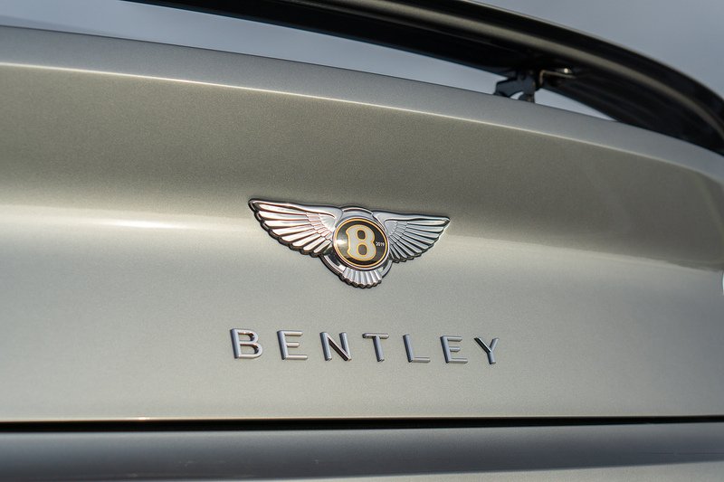Bentley Continental W12 GT - U1544