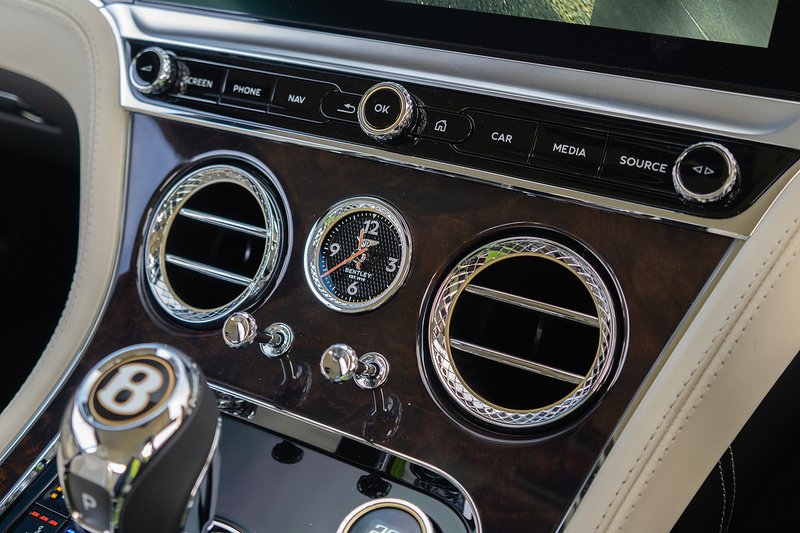 Bentley Continental W12 GT - U1544