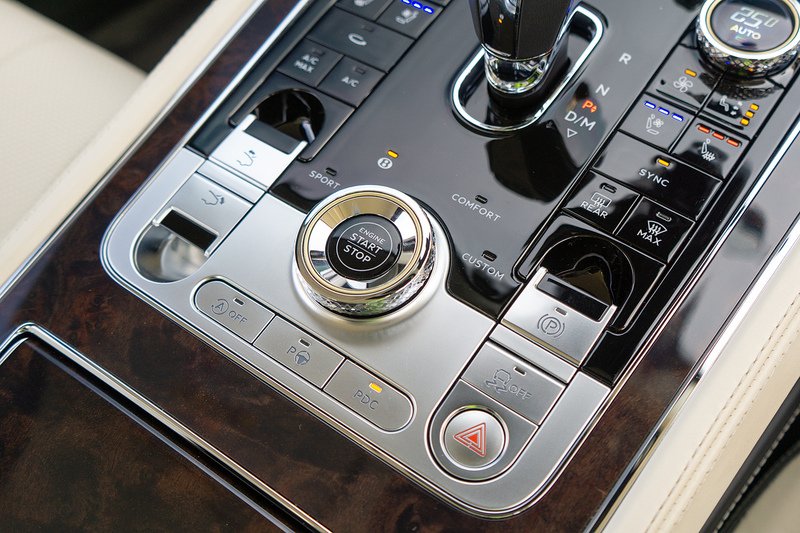 Bentley Continental W12 GT - U1544