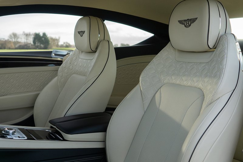 Bentley Continental W12 GT - U1544