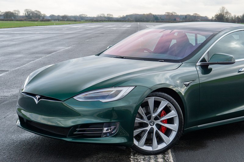 Tesla Model S Performance - U1549