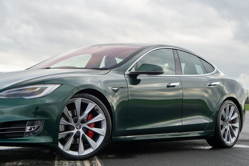 Tesla Model S Performance - U1549