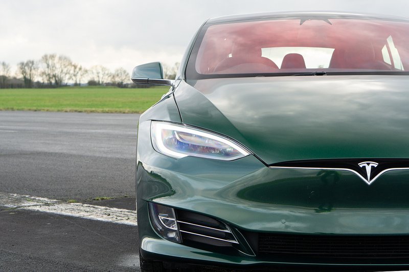 Tesla Model S Performance - U1549
