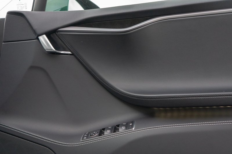 Tesla Model S Performance - U1549