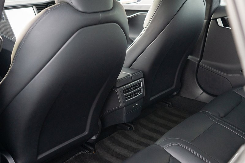 Tesla Model S Performance - U1549