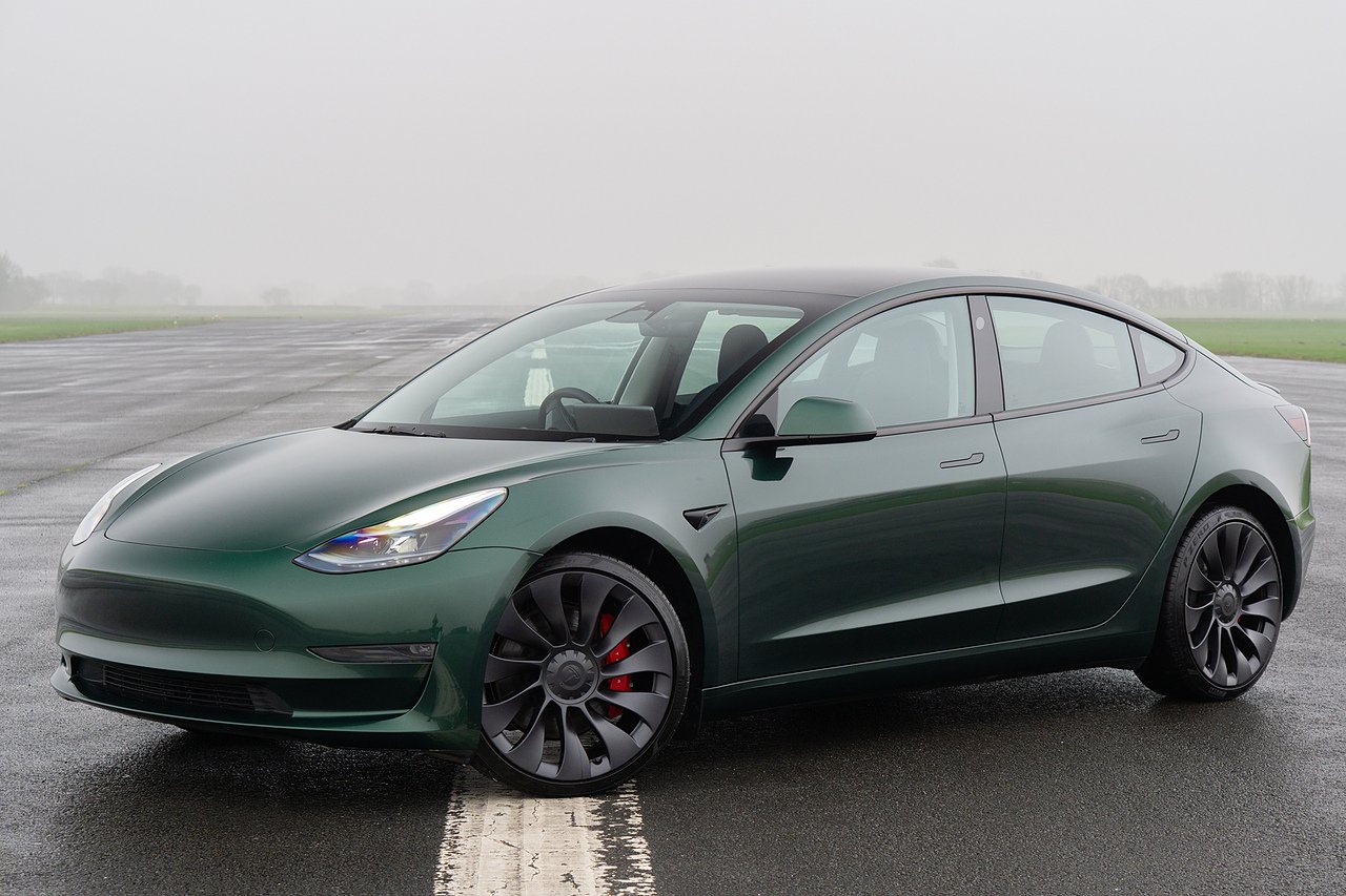 2023 Tesla Model 3 Performance