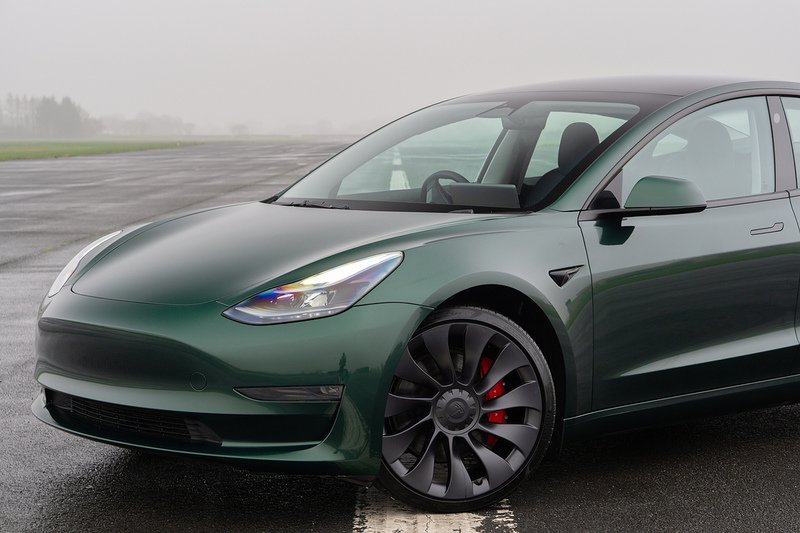 Tesla Model 3 Performance - U1550