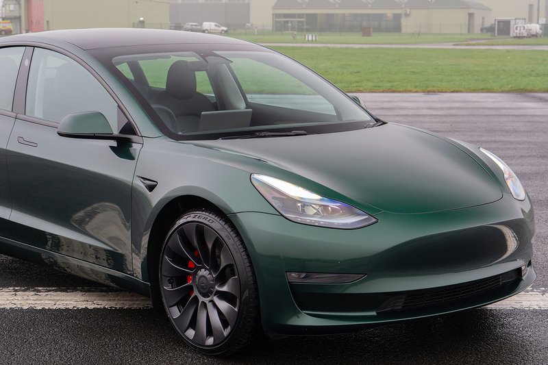 Tesla Model 3 Performance - U1550