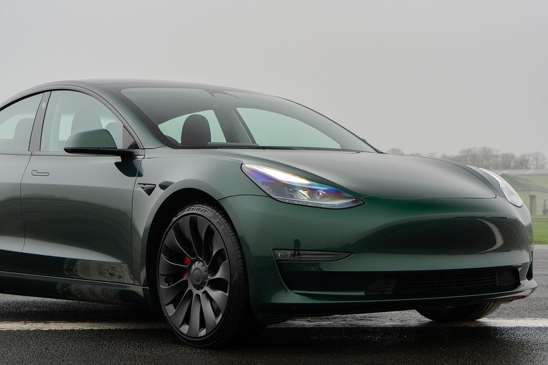 Tesla Model 3 Performance - U1550