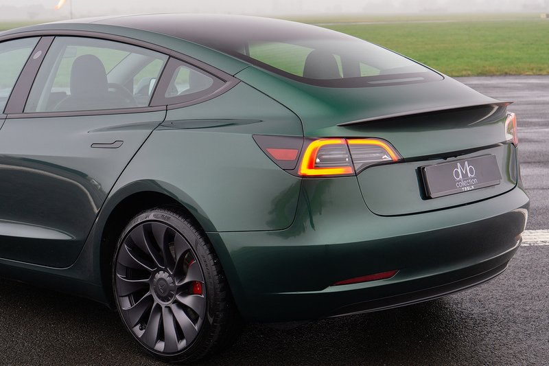 Tesla Model 3 Performance - U1550