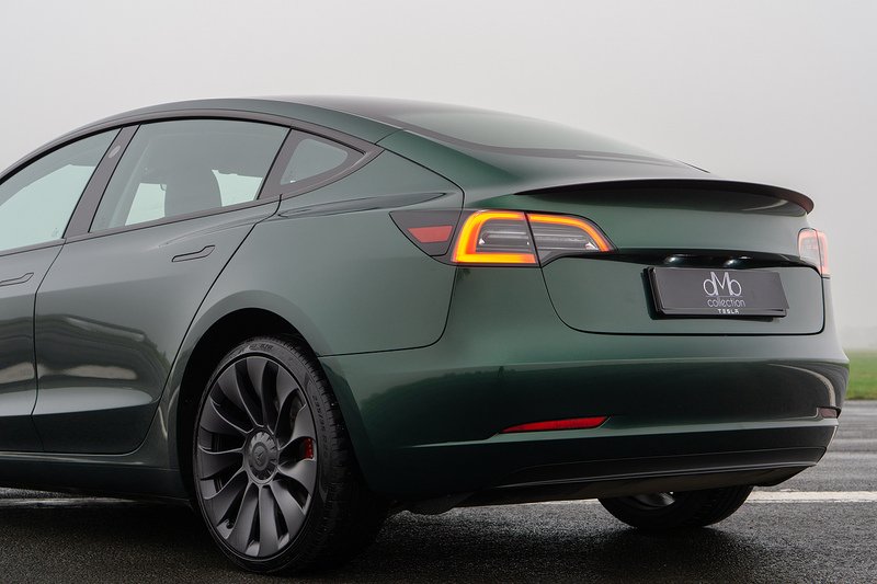 Tesla Model 3 Performance - U1550