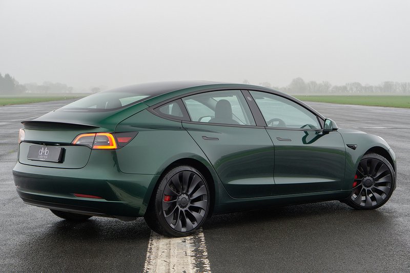 Tesla Model 3 Performance - U1550