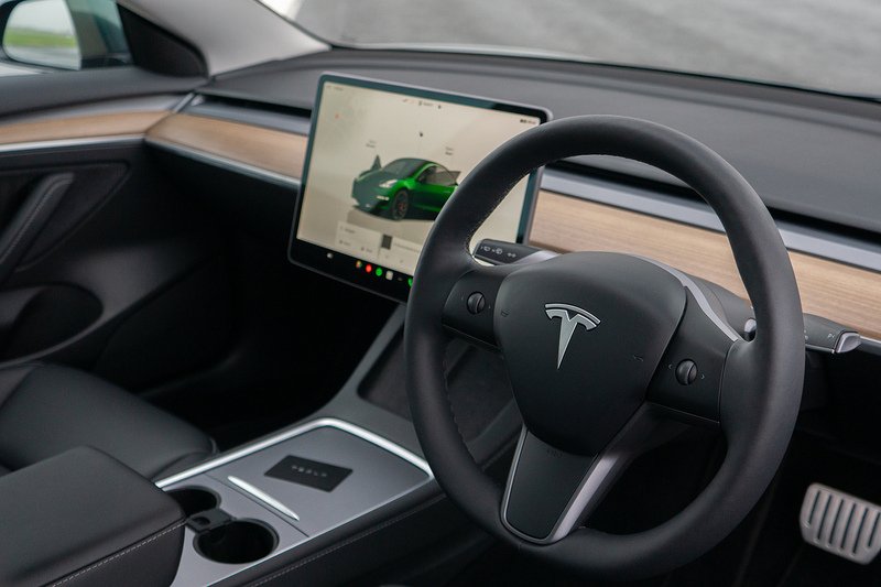 Tesla Model 3 Performance - U1550