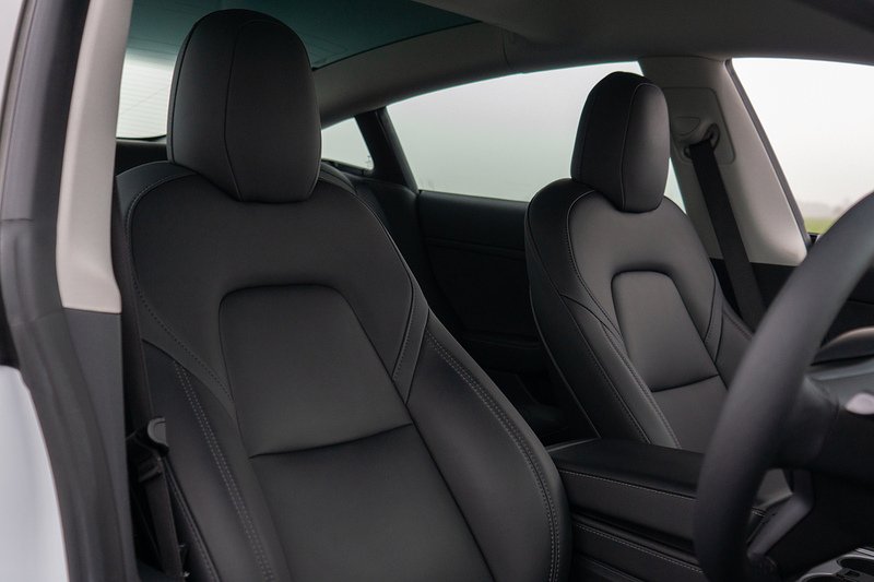 Tesla Model 3 Performance - U1550