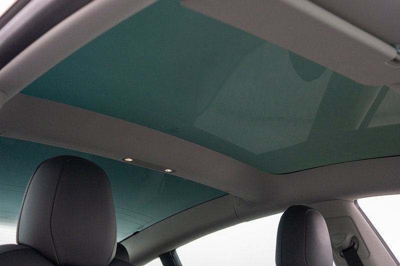 Tesla Model 3 Performance - U1550