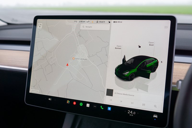 Tesla Model 3 Performance - U1550