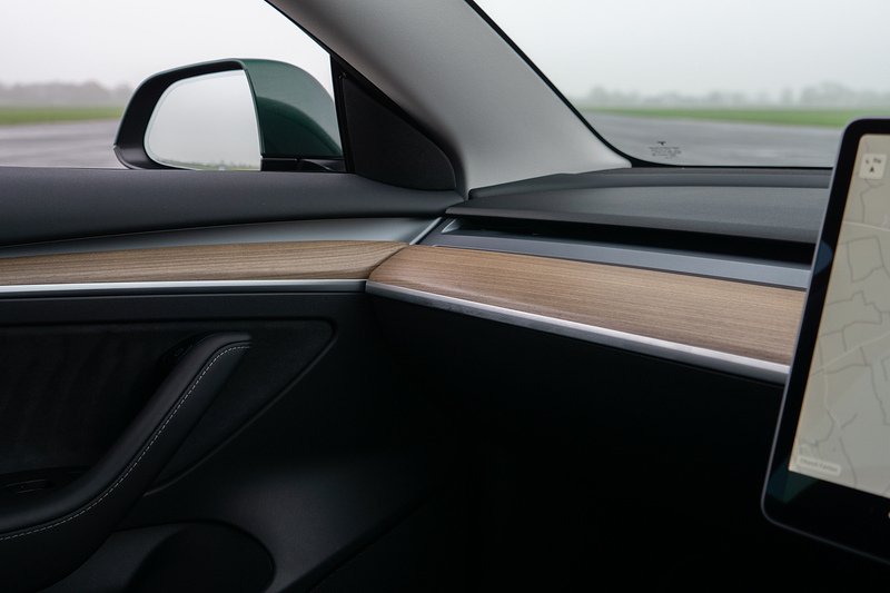 Tesla Model 3 Performance - U1550