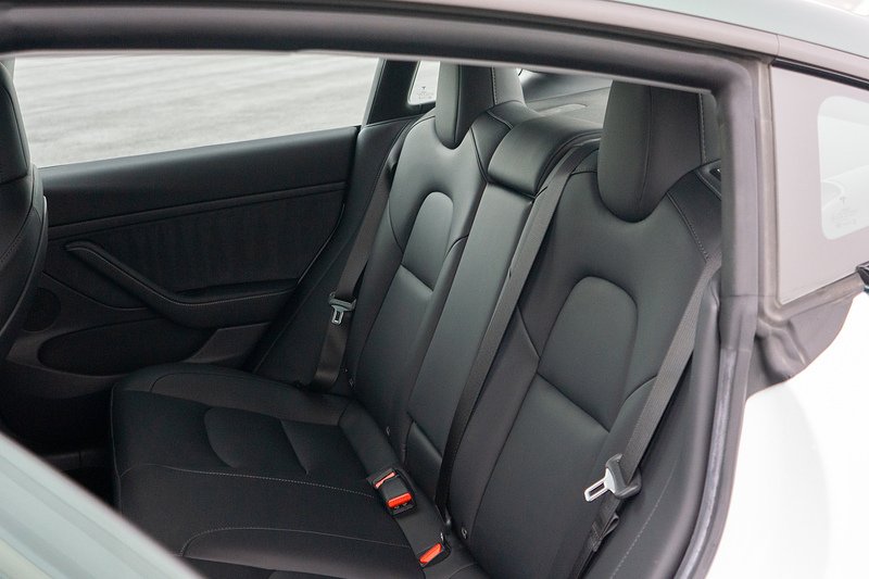 Tesla Model 3 Performance - U1550