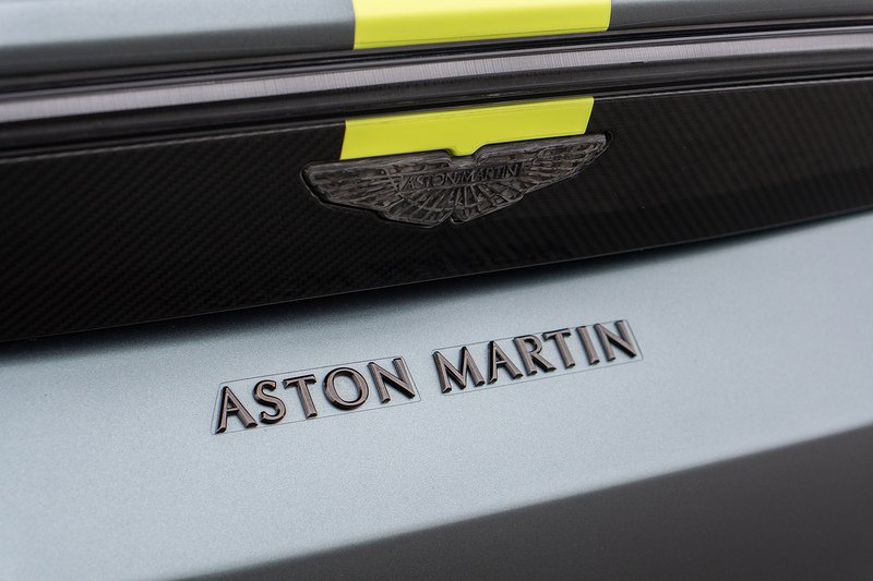 Aston Martin Vantage V8 AMR Hero - U1551