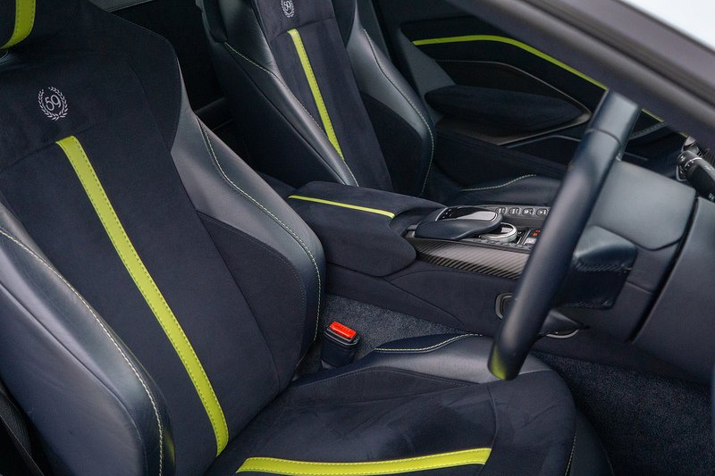 Aston Martin Vantage V8 AMR Hero - U1551