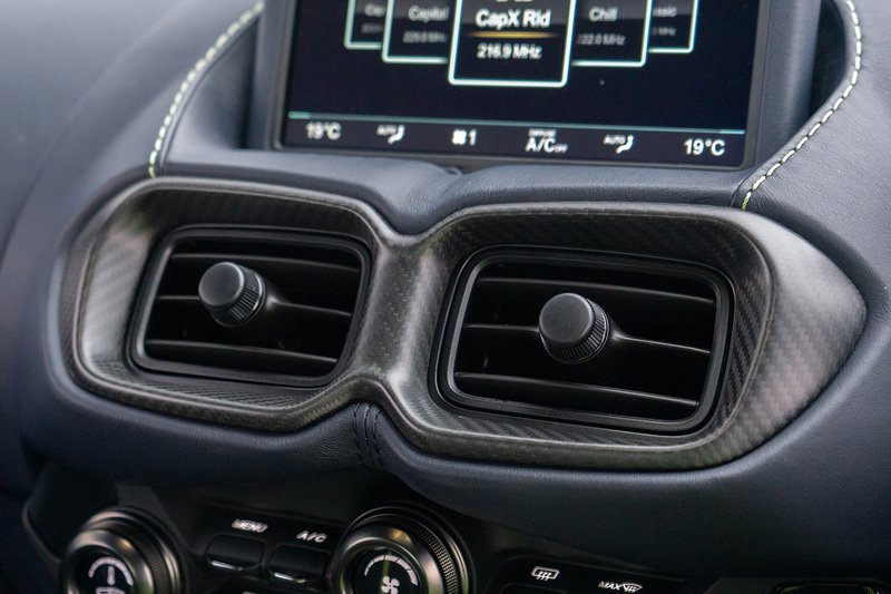 Aston Martin Vantage V8 AMR Hero - U1551