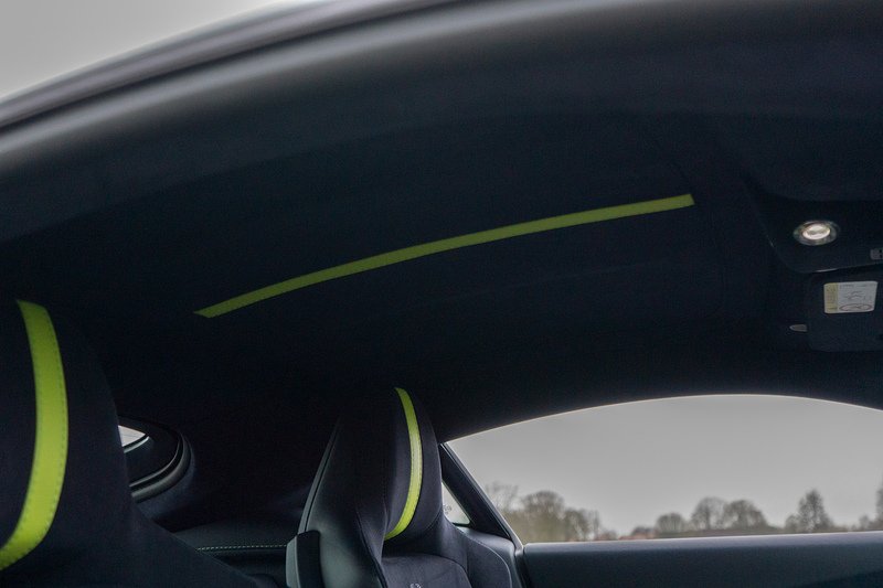 Aston Martin Vantage V8 AMR Hero - U1551