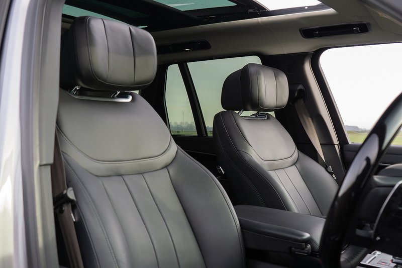 Land Rover Range Rover D350 MHEV Autobiography - U1553