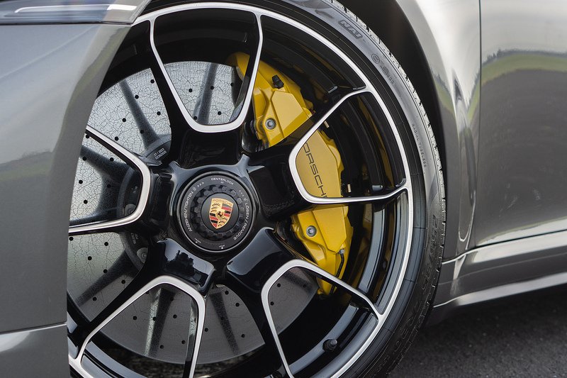 Porsche 911 T 992 Turbo S - U1554