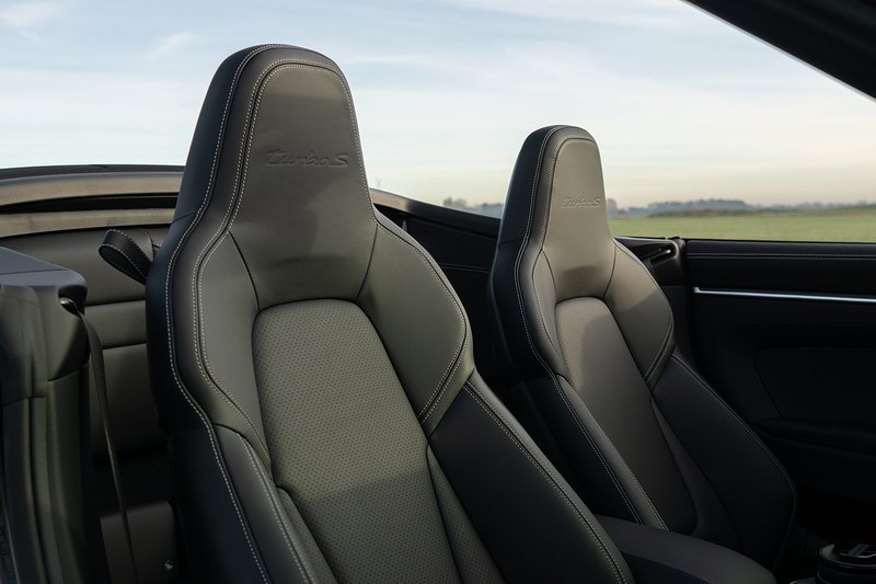 Porsche 911 T 992 Turbo S - U1554