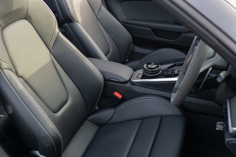 Porsche 911 T 992 Turbo S - U1554