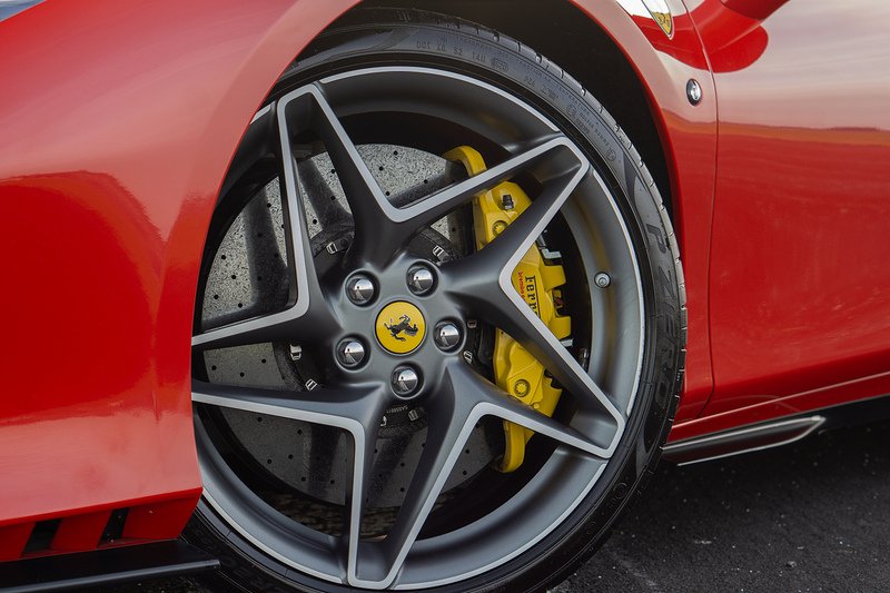 Ferrari F8 Spider T V8 - U1555