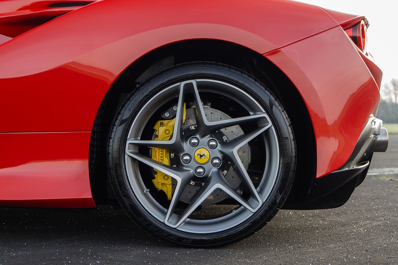 Ferrari F8 Spider T V8 - U1555